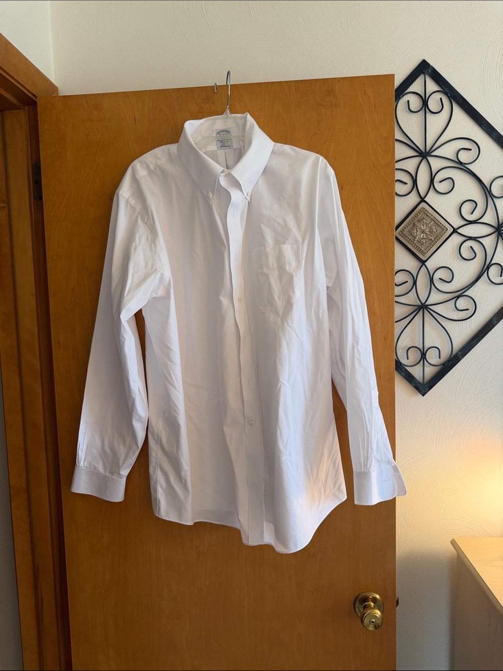 Brooks Brothers Classic white men’s long-sleeve button-down dress shirt